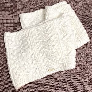 New with tags Michael Kors white infinity scarf